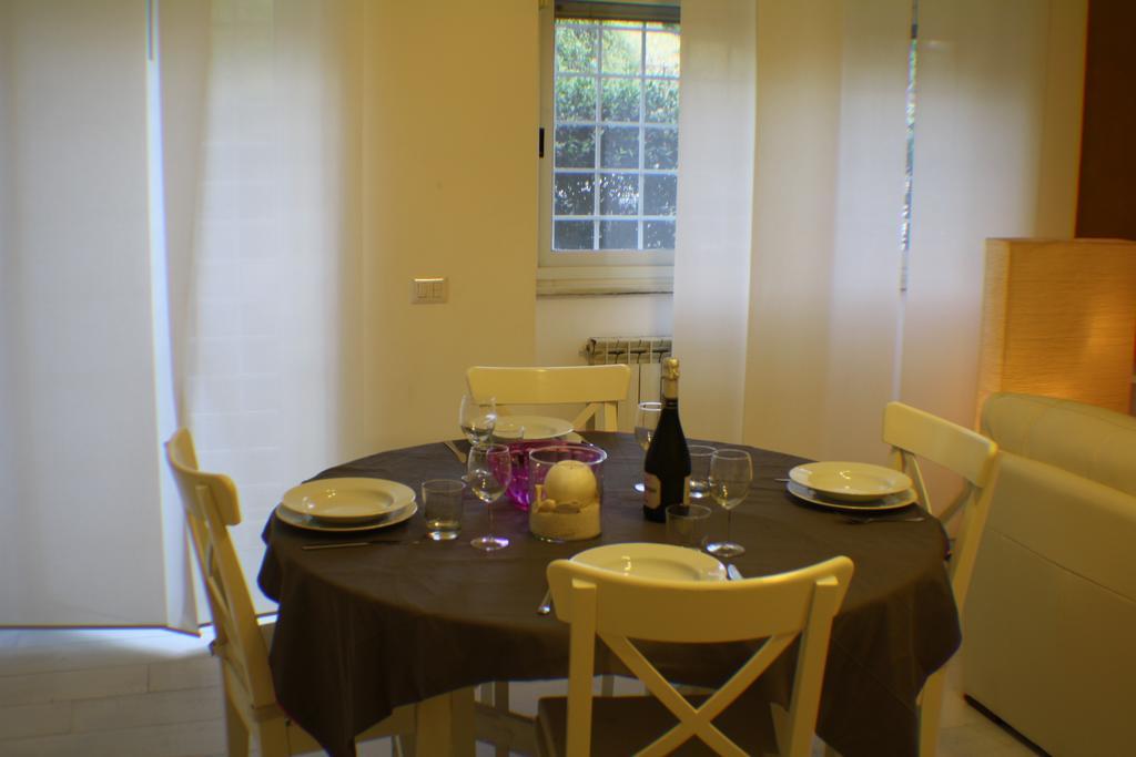 Conny's Apartment Rom